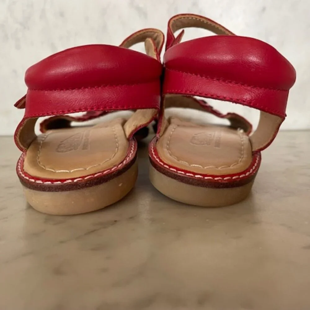 PIOLITO FLORICIENTA Sandals Red Floral Petal Applique Girl Size 1